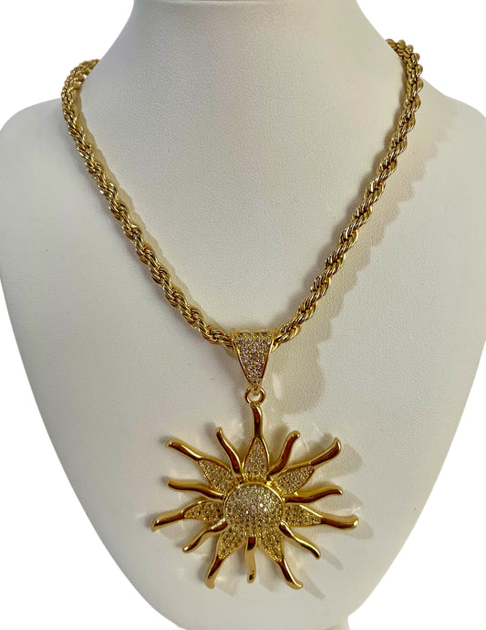 Rope Chain Sol Necklace